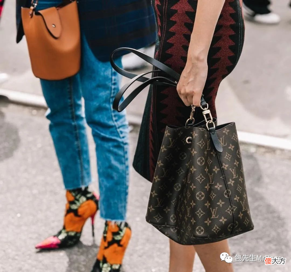 【就爱时尚】价格很值，还能经常背的包，选这10款就对了！