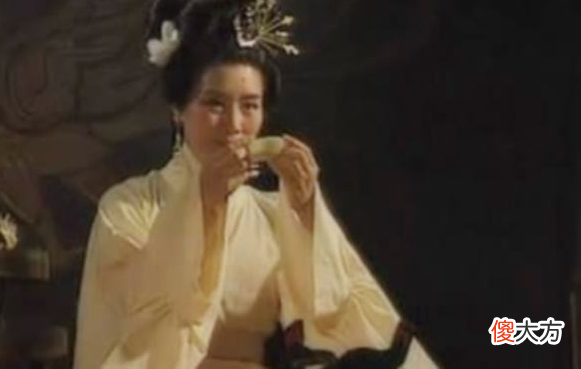 【历史故事】三国演义的故事5：董、何两太后为何事而冲突，两女人争斗助长了董卓篡权？