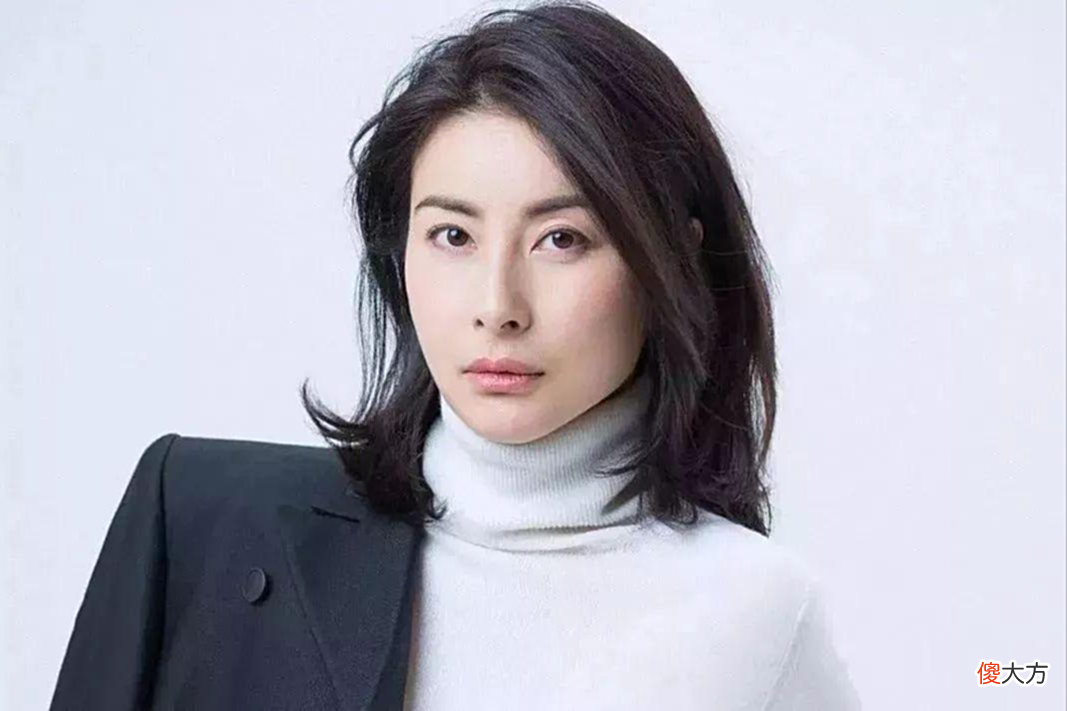 “跳水女王”伏明霞：嫁大26岁梁锦松，5年生3个孩子，还想拼4胎？