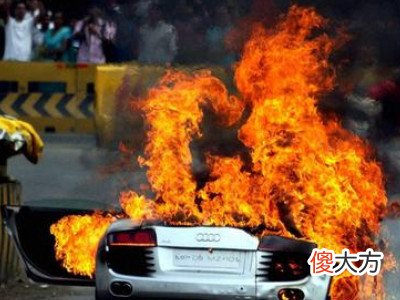 梦见坐车着火