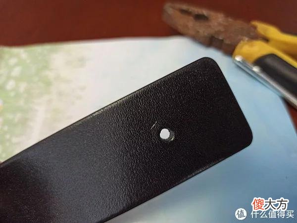 【时尚一点】日常用品 篇一百二十九：节约又实惠，腰带松脱分层后，新买了罗蒙的无扣头牛皮腰带，按在以前腰带的扣头上，节约了好多小钱钱。
