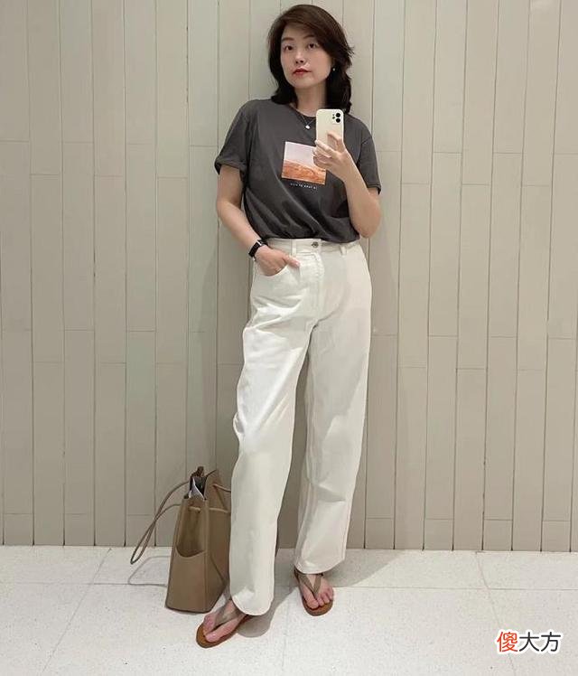 【就爱时尚】中年女人穿衣，想要远离大妈感？熟记这几个穿衣习惯很重要
