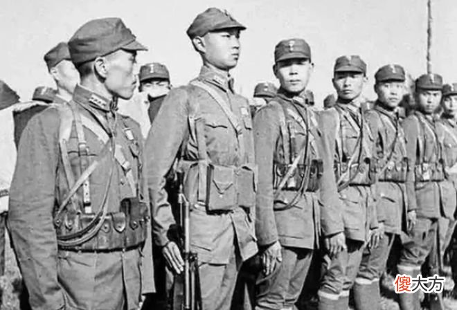 【爱历史】国军新五军军长1949年弃暗投明留在大陆，1951年为何惨遭枪决？
