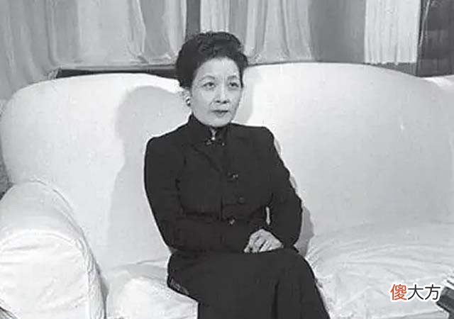 【爱历史】蒋氏三代个个走得比老婆早，寡妇们后来如何？一人拒改嫁坚持守寡