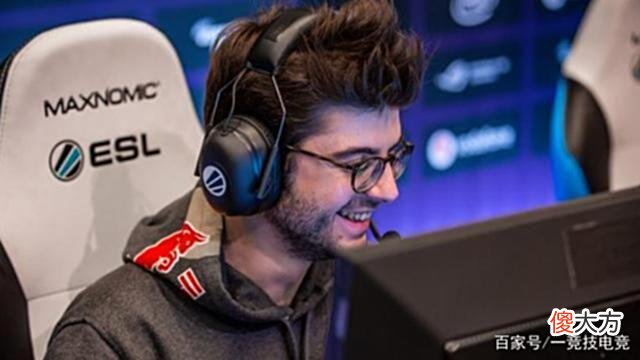 【游戏迷】「DOTA2」利雅得大师赛夺冠后Faith_bian微博表白女友，感谢队友