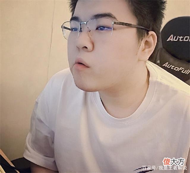 【游戏世界】夏季赛开局韦神打出“负”作用？难怪卡牌评分7.2，明星选手垫底