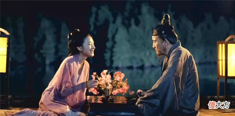 【历史故事】上联：“吕府姑娘，下口大过上口”，对出下联后，新郎面露难色