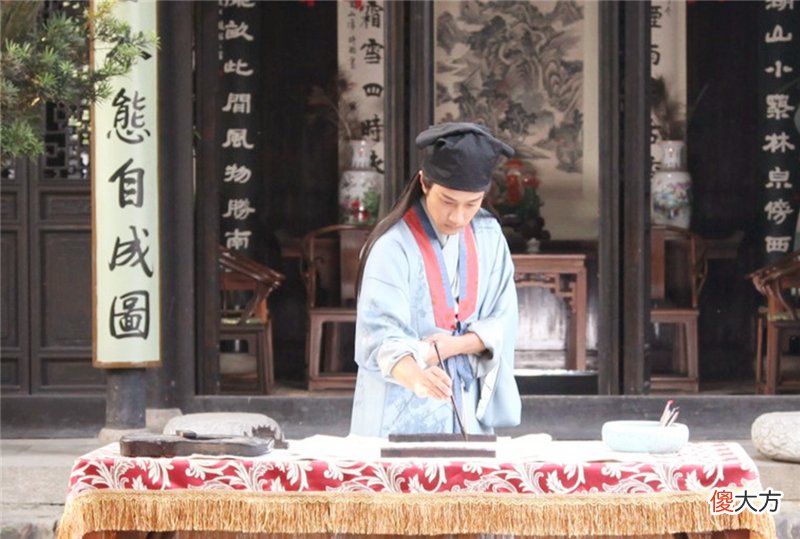 【历史故事】上联：“吕府姑娘，下口大过上口”，对出下联后，新郎面露难色