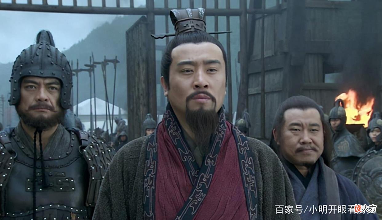 【历史故事】刘璋兵强马壮，为何还要请刘备帮忙对付张鲁？你看张鲁背后站着谁