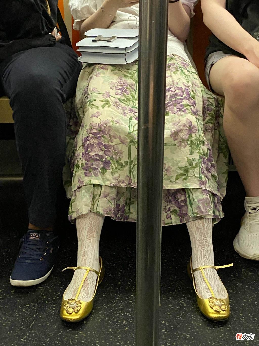 【时尚一点】原来女人最怕“土”而不是“丑”！不知道这两点，难怪越打扮越土