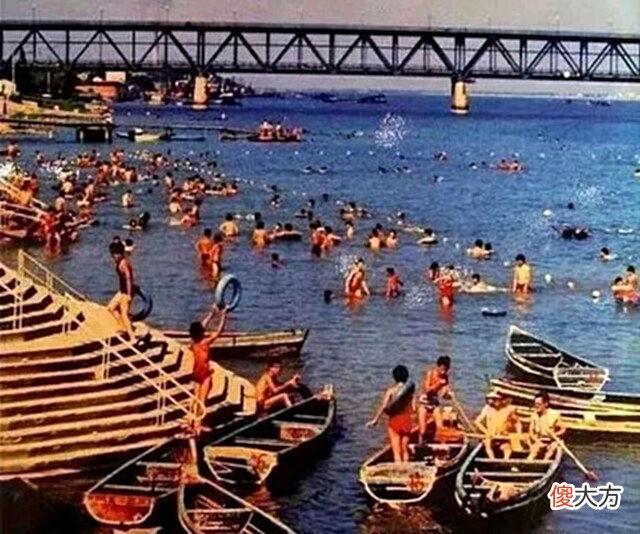 【爱历史】80年代浙江杭州老照片,看下这些城市旧场景,你可怀念?