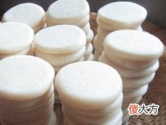 梦见小孩吃糍粑