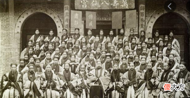 【历史故事】道袍之下，满身肌肉！武当道长早期练功视频流出，这身材鬼见了都发愁！