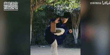 【历史故事】道袍之下，满身肌肉！武当道长早期练功视频流出，这身材鬼见了都发愁！