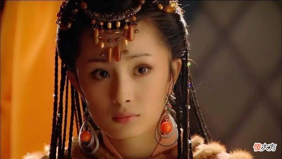 【爱历史】王昭君嫁匈奴和亲，先后嫁给父子三人，女儿被太后接回宫中做宫女