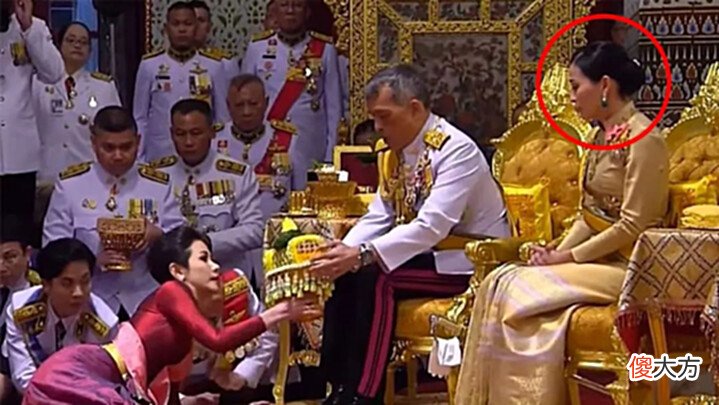 【历史故事】1977年,拉玛十世和表妹结婚时,未来的王后苏提达还没有出生!