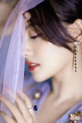 【时尚一点】40岁+的女人，尽量少戴这5种“饰品”，显老气又廉价