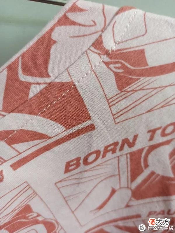【就爱时尚】日常用品 篇一百三十:柔软舒适的大嘴猴短袖开箱,因为男式短袖穿起来很舒适,于是又买了一件女式的短袖套装。