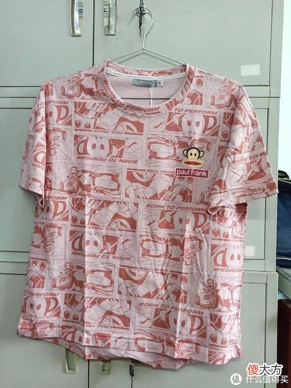 【就爱时尚】日常用品 篇一百三十:柔软舒适的大嘴猴短袖开箱,因为男式短袖穿起来很舒适,于是又买了一件女式的短袖套装。