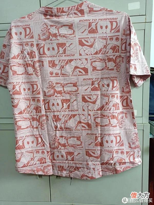 【就爱时尚】日常用品 篇一百三十:柔软舒适的大嘴猴短袖开箱,因为男式短袖穿起来很舒适,于是又买了一件女式的短袖套装。