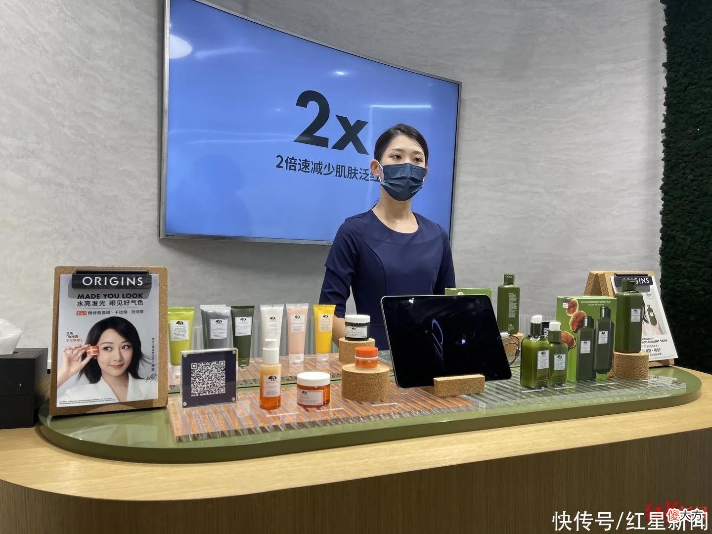 【就爱时尚】绽放多元魅力，雅诗兰黛集团消博会首秀今日圆满落幕