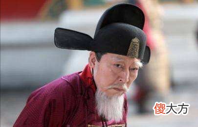 【历史故事】严嵩与张居正都是党同伐异的权臣，为何后世评价却天差地别