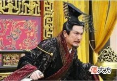【爱历史】秦始皇得了疝气，敷药几天后，竟肿得更大。震怒之下，他下令举国寻医，一个和