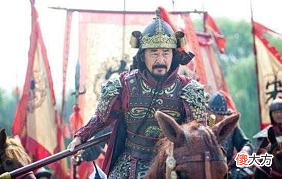 【爱历史】一小孩坐龙椅上玩，皇帝问好玩吗，小孩答4字，长大后继承了皇位