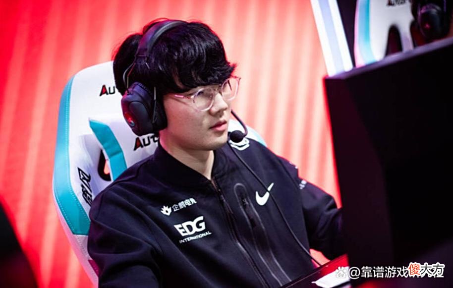 【游戏迷】LOL：Viper登顶韩服却被宁王嘲讽，不如Uzi，EDG的冠军没啥含金量