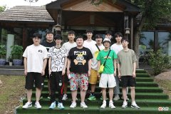 【游戏迷】KSG撕开AG的“遮羞布”，小兽带队并没有变强，而是第一轮A组太弱