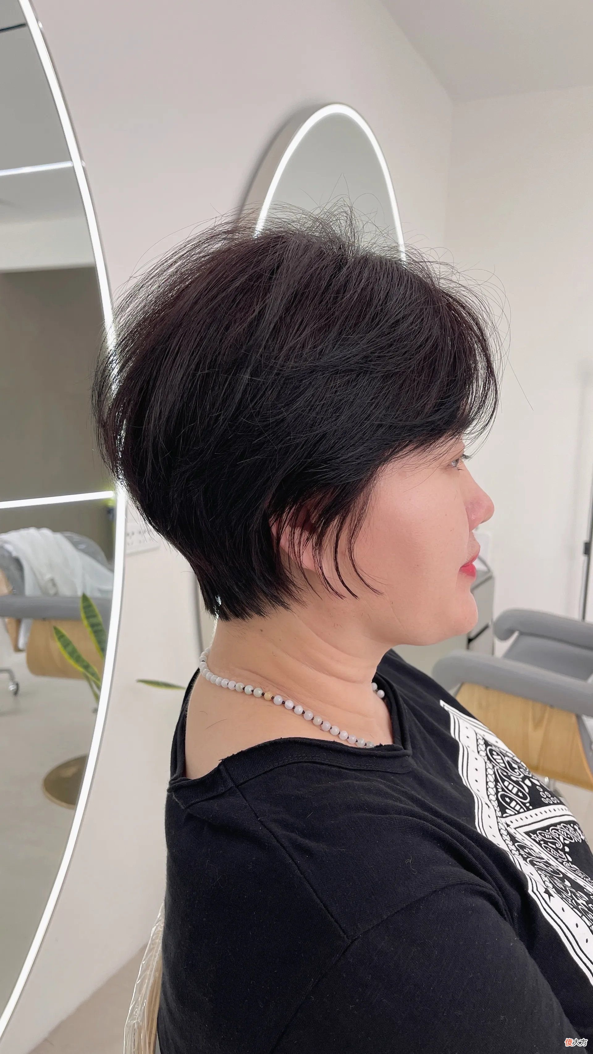 【时尚一点】最实用的发型改变方法，简单时尚效果好，很多短发女性都在用