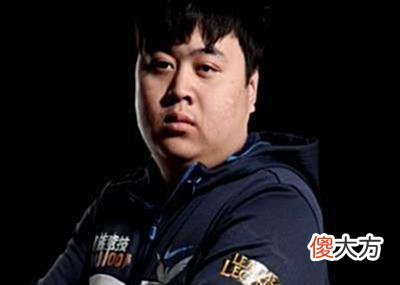 【游戏世界】LPL一代锅王，曾教育PDD什么是社会，退坑7年后宣布回归