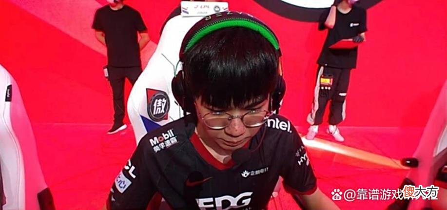 【游戏迷】LOL：EDG俊佳太难了，输给RNG后被嘲讽要负全责，首发位置要无了