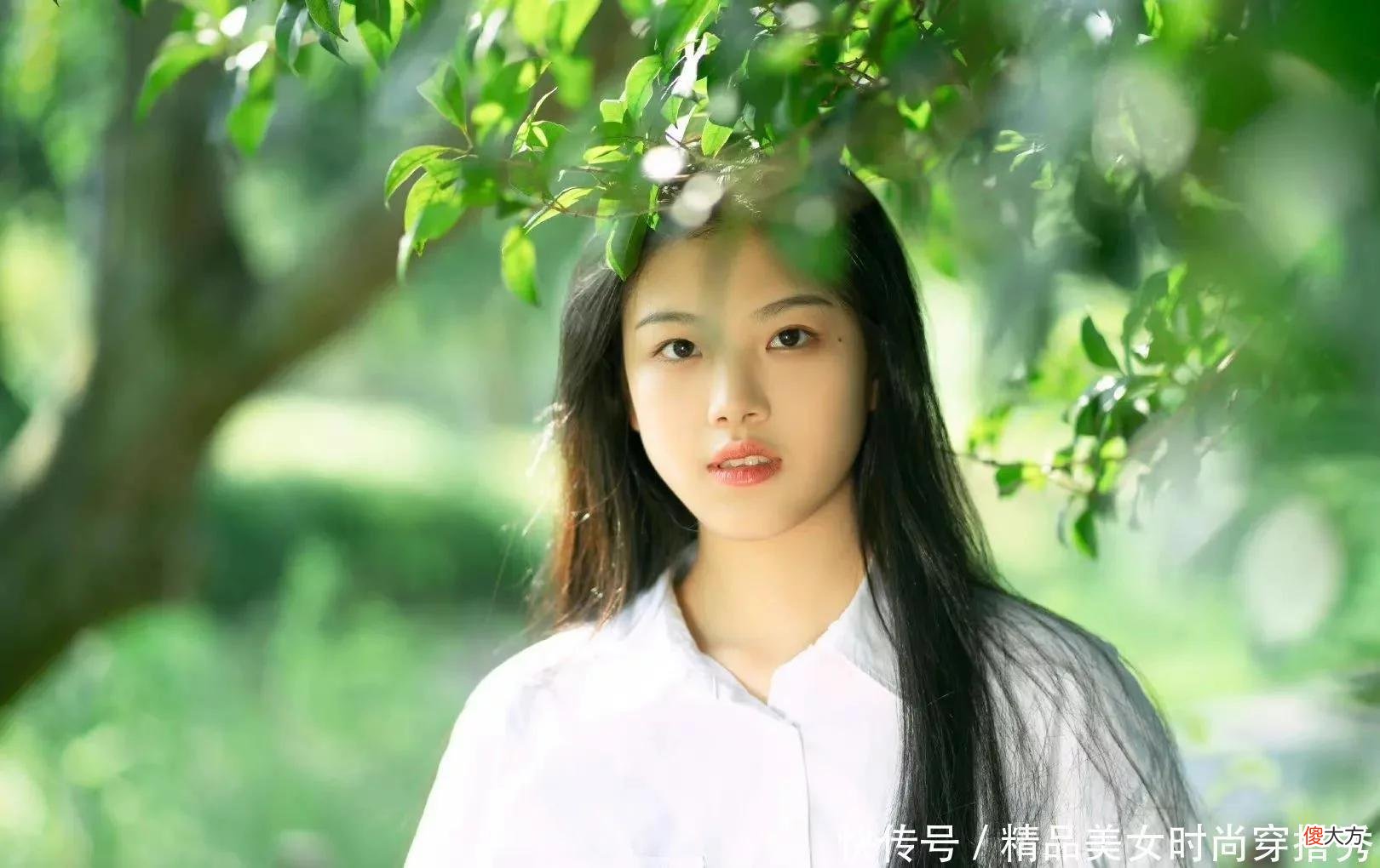 【就爱时尚】年轻是最大的资本，美女的青春影像，全是肆意的美好