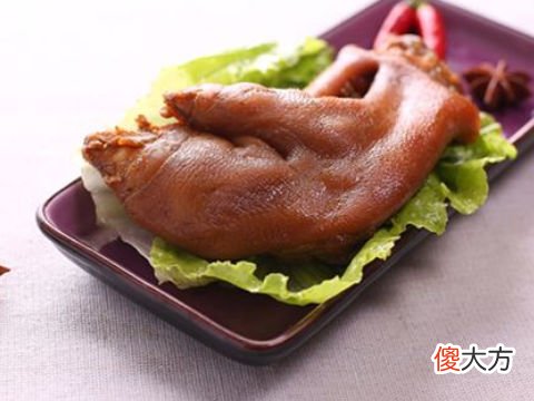 梦见自己吃猪蹄