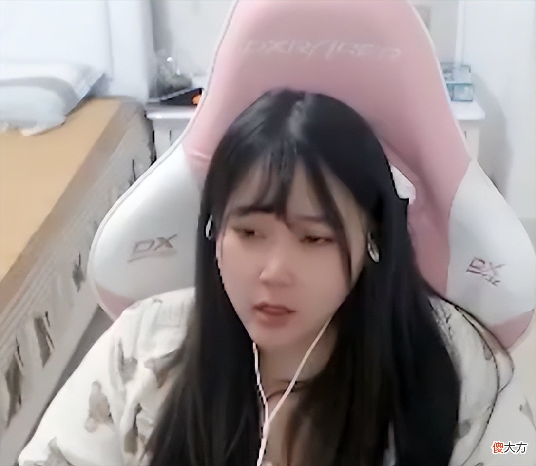 【游戏世界】国服第一女扎克酥酥官宣停播，直播真情流露：感谢Doinb的帮助