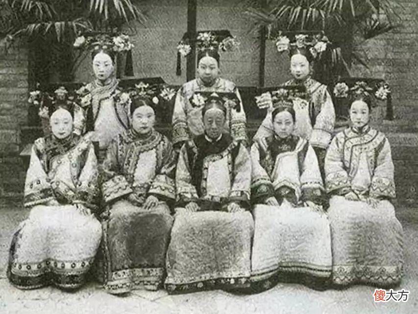【历史故事】清朝后宫女子相貌丑陋？老照片告诉你，有些妃子颜值不输女明星