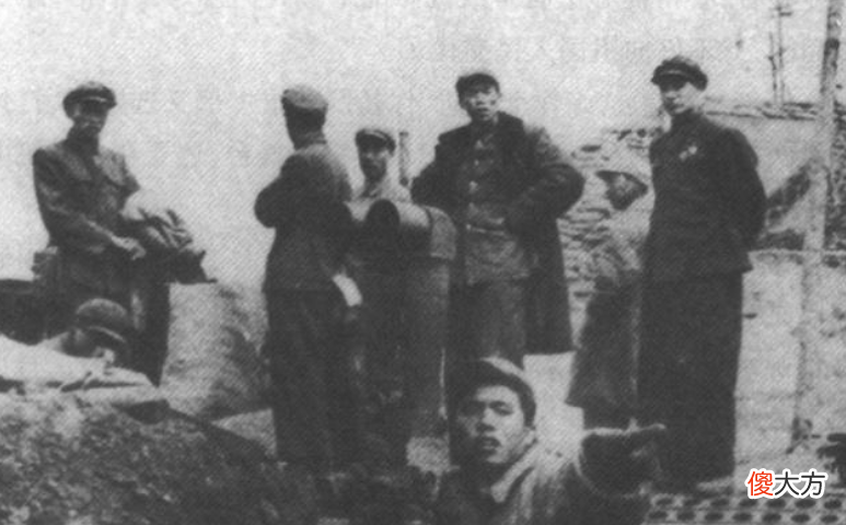 【历史故事】1962年,广州军区副司令梁兴初回家,学徒时期的铁匠铺老板慌了