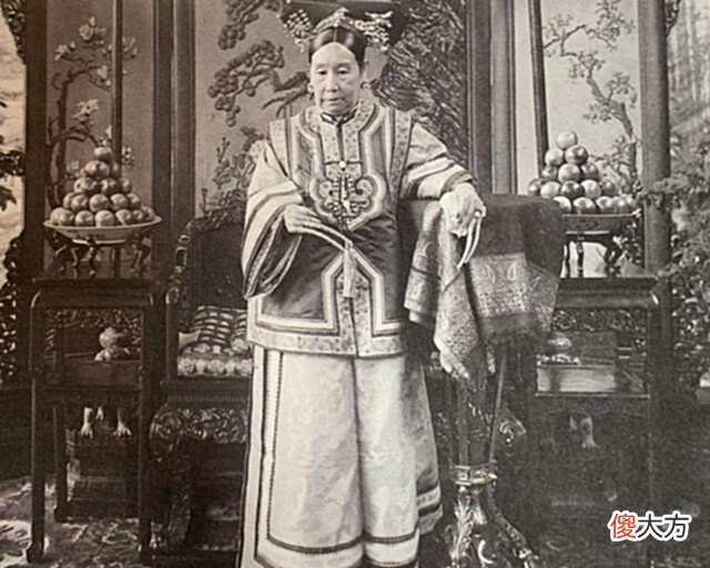 【爱历史】晚清一代宦官小德张老照片:相貌英俊巧舌如簧,深得慈禧太后欢心