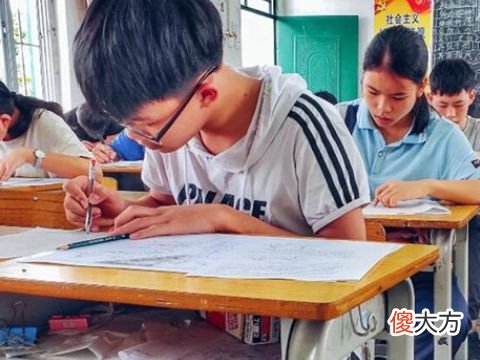梦见考试答不完题