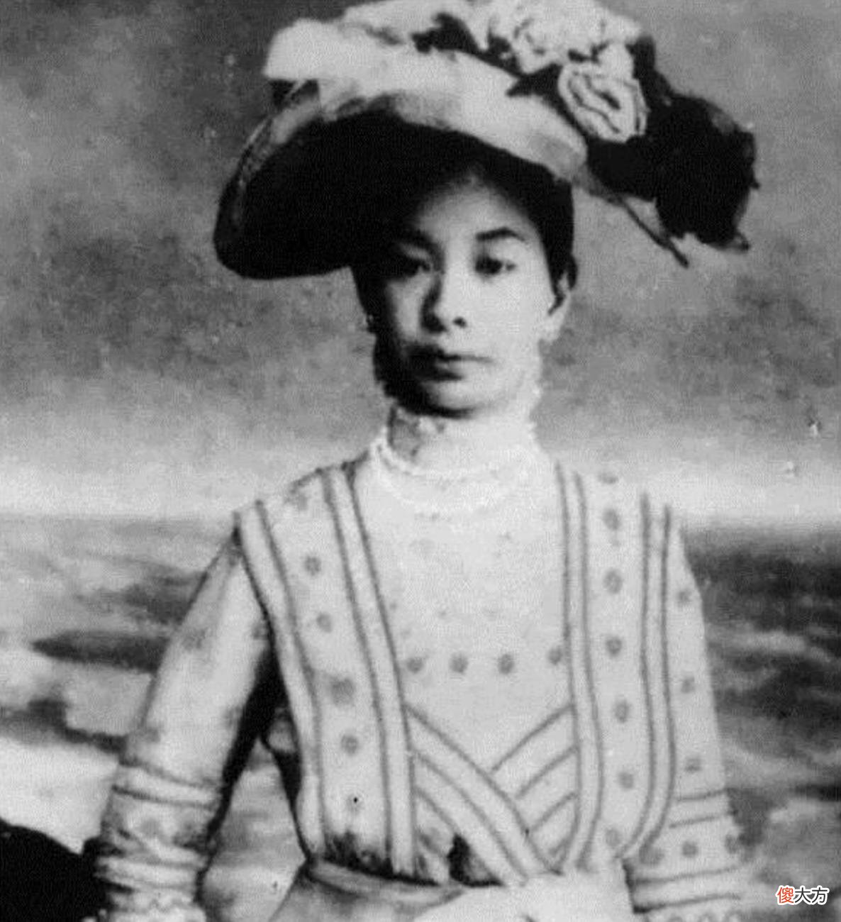 【爱历史】民国美女陆英：16年生下14胎，36岁倒在产房，令丈夫感到十分为难