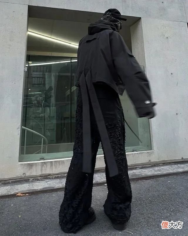 【就爱时尚】上半年的高价、平价“神裤”调研