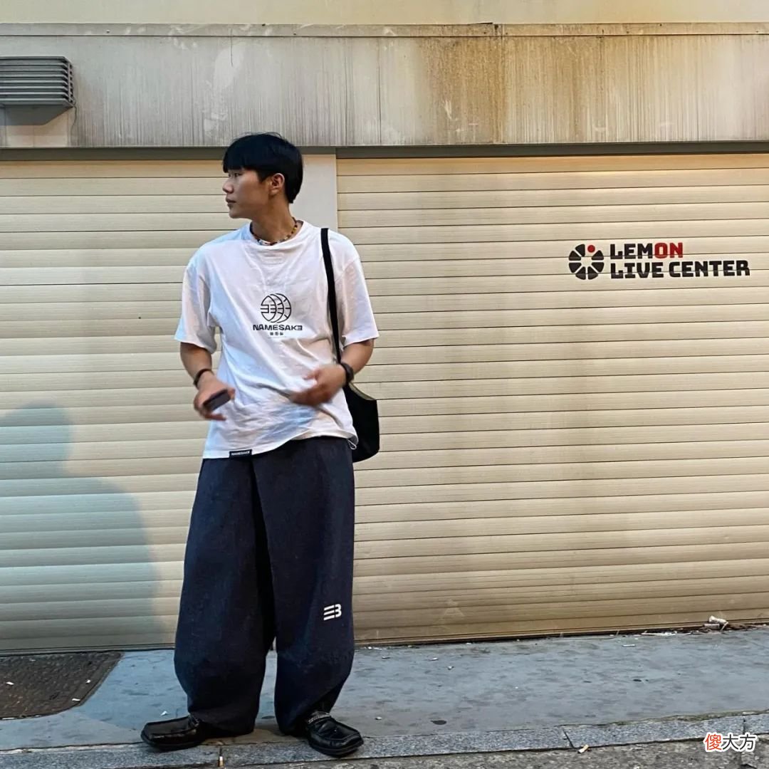 【就爱时尚】上半年的高价、平价“神裤”调研
