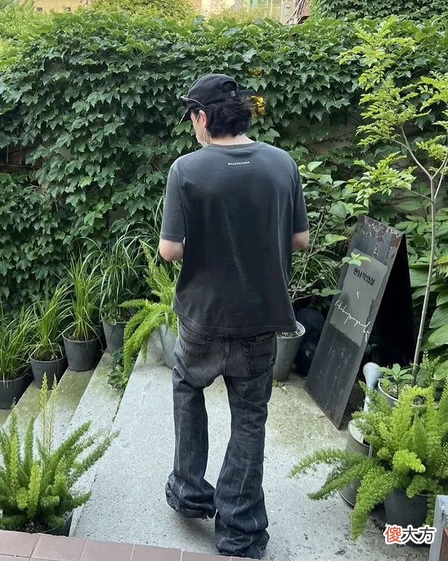 【就爱时尚】上半年的高价、平价“神裤”调研