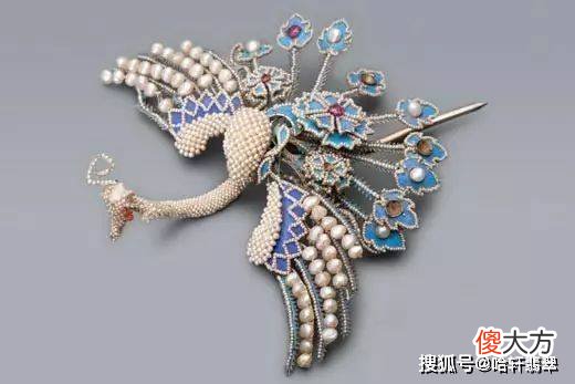 【历史故事】清朝皇后婉容的大婚仪式，除了凤冠，还有什么？