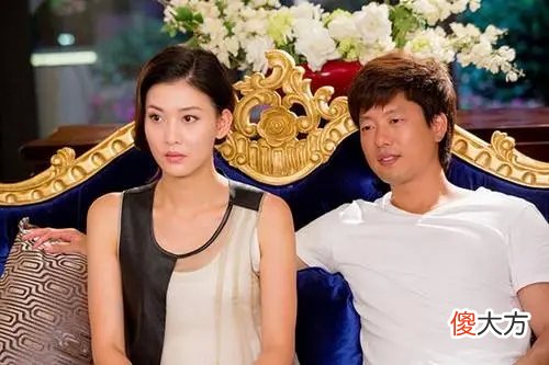 如果丈夫每月给我2万，妻子愿意给小三伺候月子，你怎么看？