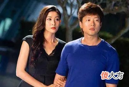 如果丈夫每月给我2万，妻子愿意给小三伺候月子，你怎么看？
