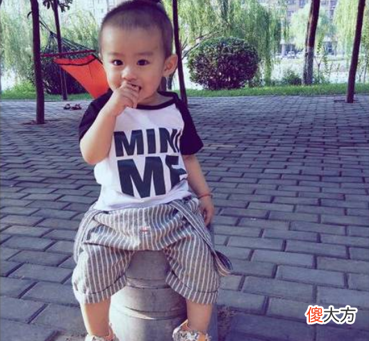 夏天带孩子，这4个“坏习惯”要改正，看似疼娃实则害娃，别不懂