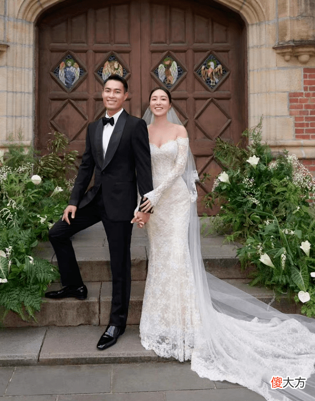 【时尚一点】杨祐宁婚礼比红毯隆重，林心如穿露腿黑裙高调亮相，贾静雯抢镜