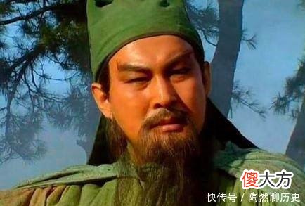 【爱历史】华雄武功那么高，为何关羽能够温酒就斩杀他原因全在一个秘诀